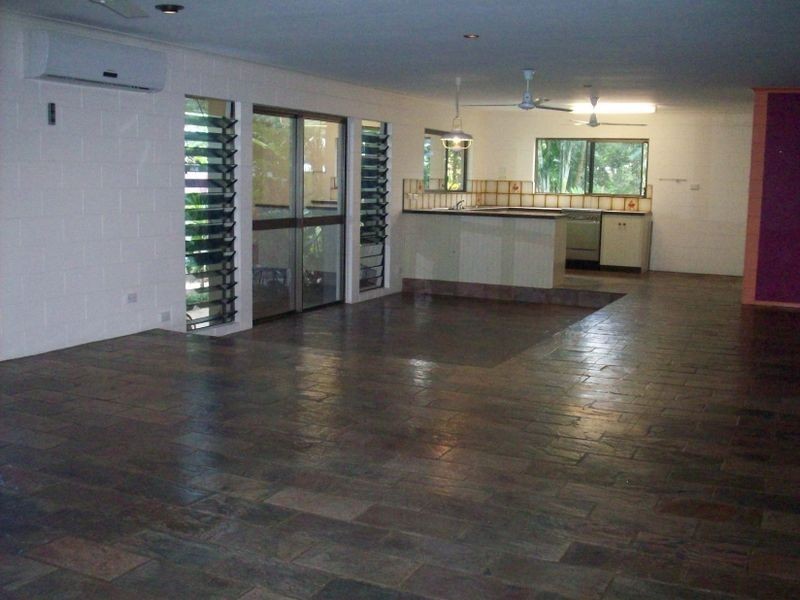 32 Lake Placid Road, Caravonica QLD 4878