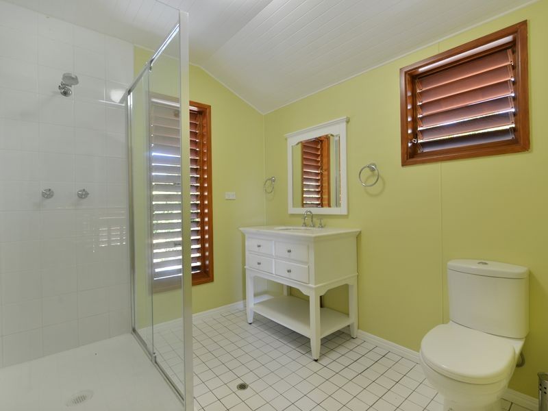 349 McLeod Street, Cairns North QLD 4870