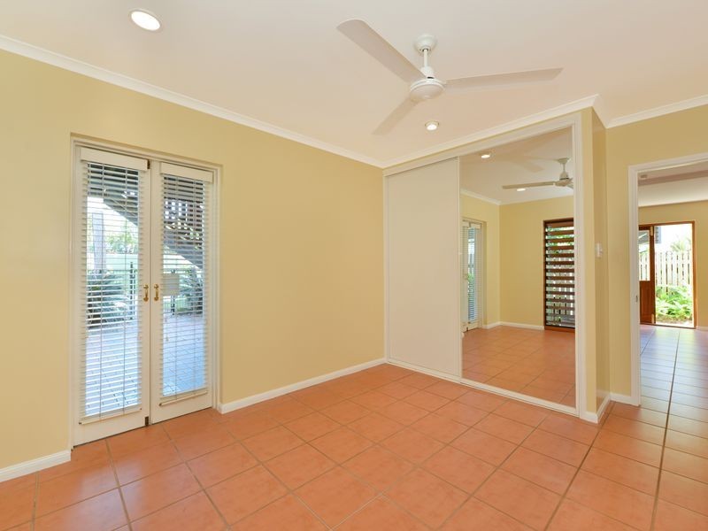 349 McLeod Street, Cairns North QLD 4870