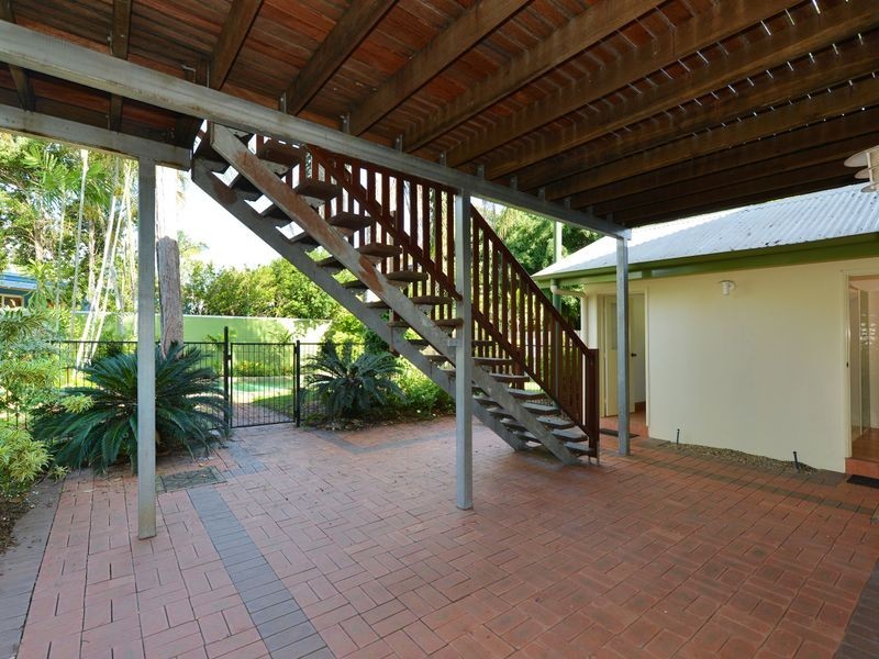 349 McLeod Street, Cairns North QLD 4870