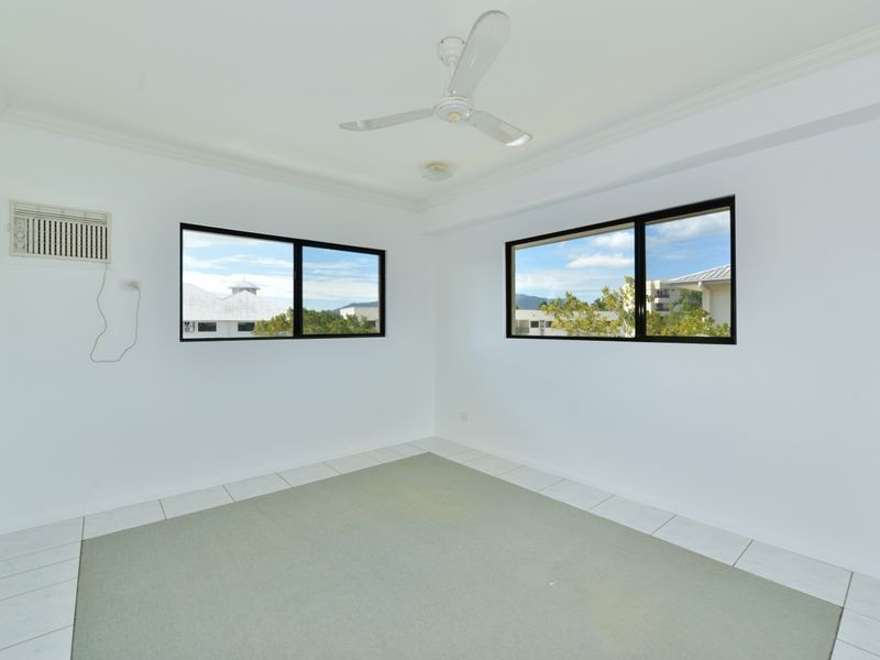 18/312 Lake Street, Cairns North QLD 4870