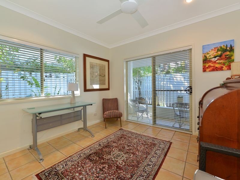 1/12 Murchison Street, Whitfield QLD 4870