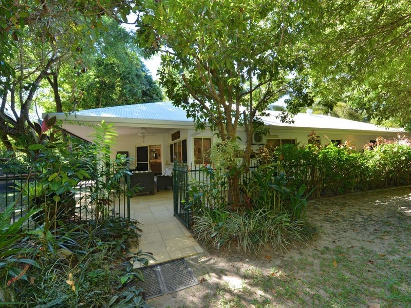 1/12 Murchison Street, Whitfield QLD 4870