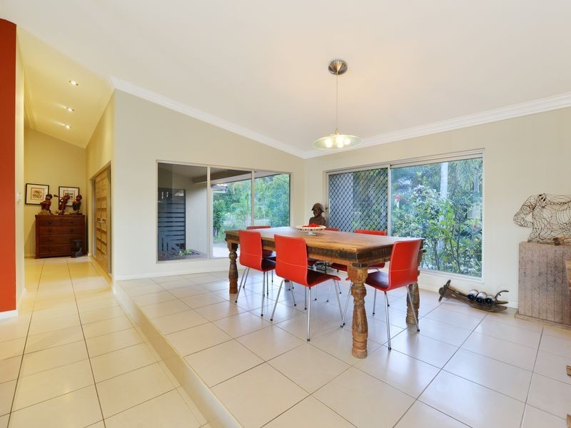 179 Hillview Crescent, Whitfield QLD 4870