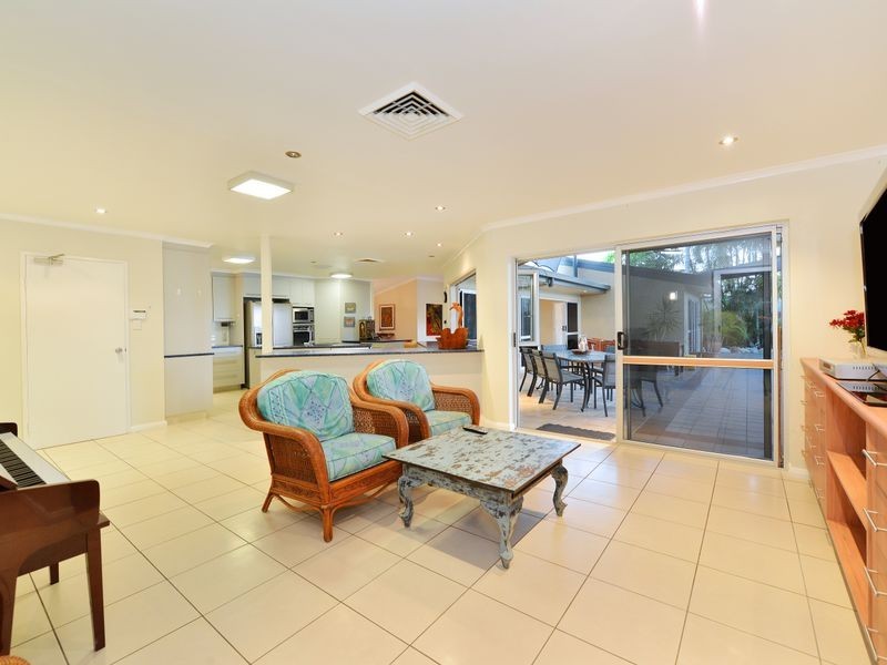 179 Hillview Crescent, Whitfield QLD 4870