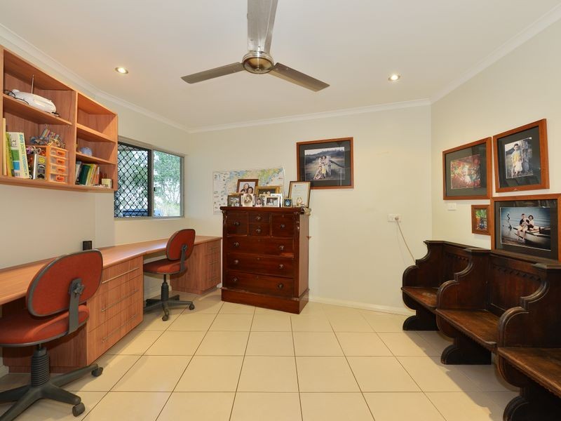 179 Hillview Crescent, Whitfield QLD 4870