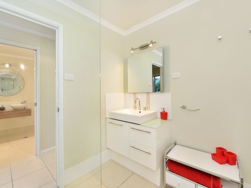 179 Hillview Crescent, Whitfield QLD 4870