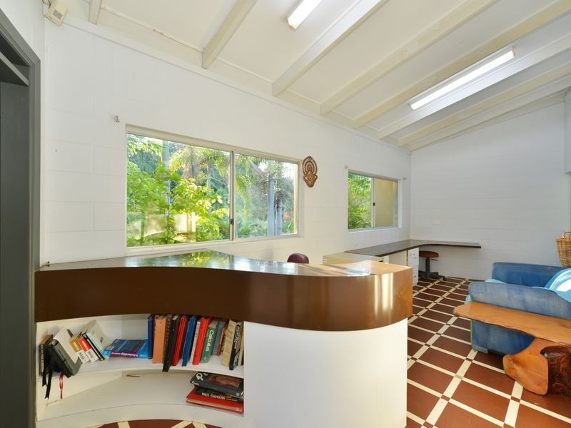 179 Hillview Crescent, Whitfield QLD 4870