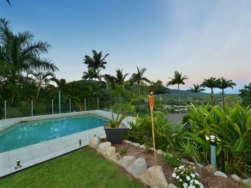 179 Hillview Crescent, Whitfield QLD 4870