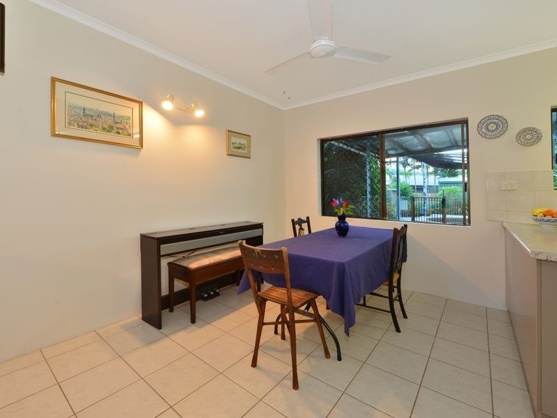 17 Tolson Close, Brinsmead QLD 4870