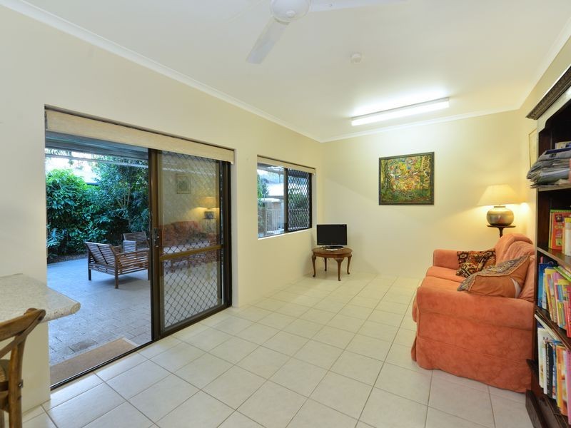 17 Tolson Close, Brinsmead QLD 4870