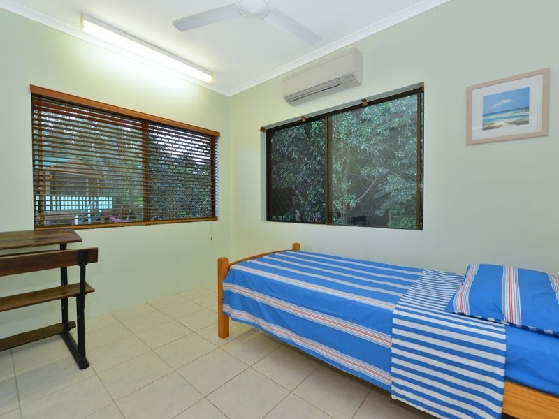 17 Tolson Close, Brinsmead QLD 4870