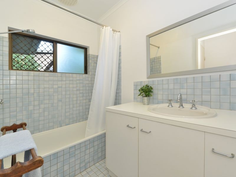 17 Tolson Close, Brinsmead QLD 4870