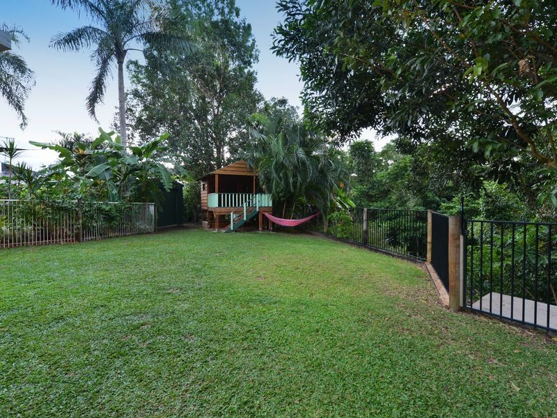 17 Tolson Close, Brinsmead QLD 4870