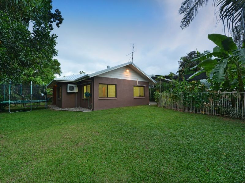 17 Tolson Close, Brinsmead QLD 4870