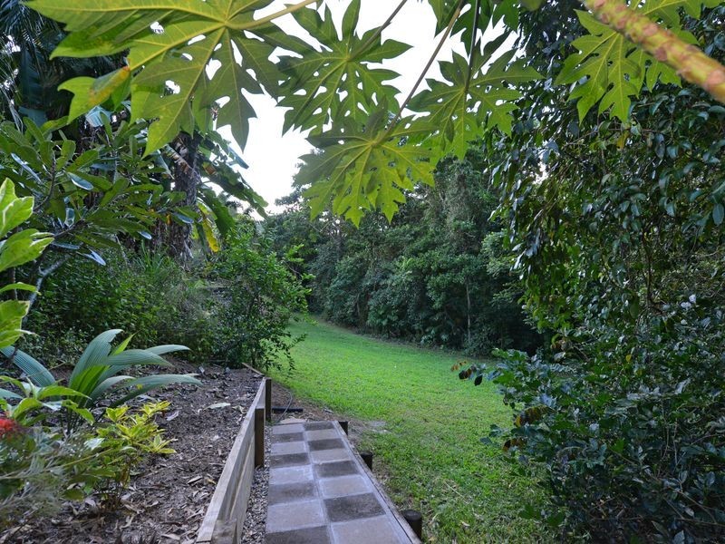 17 Tolson Close, Brinsmead QLD 4870