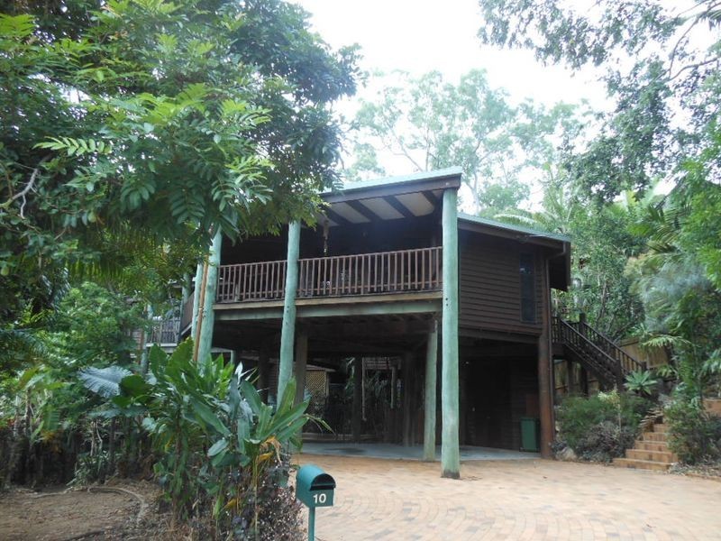 10 Trinidad Close, Trinity Beach QLD 4879