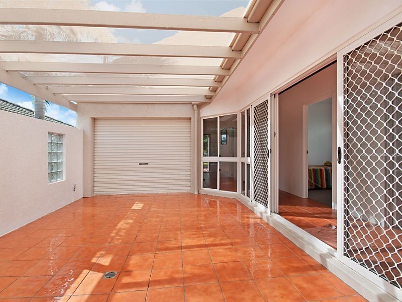 4 Silky Oak Court, Mooroobool QLD 4870