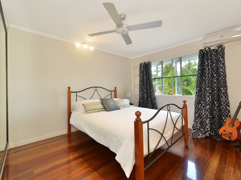 22 Headrick Street, Manunda QLD 4870