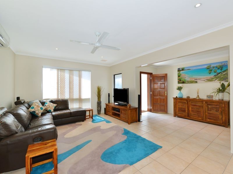 43 Brooks Street, Whitfield QLD 4870