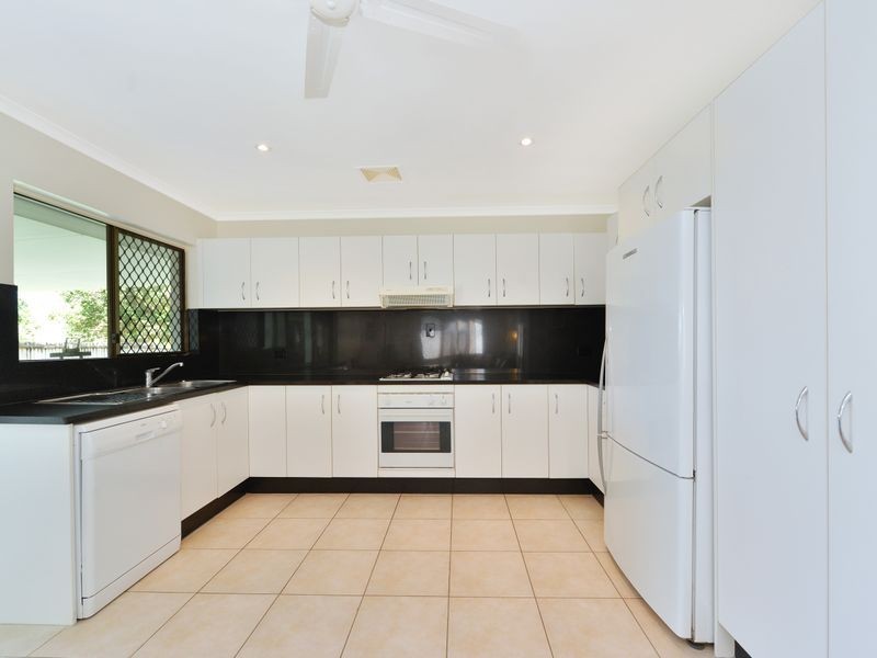43 Brooks Street, Whitfield QLD 4870