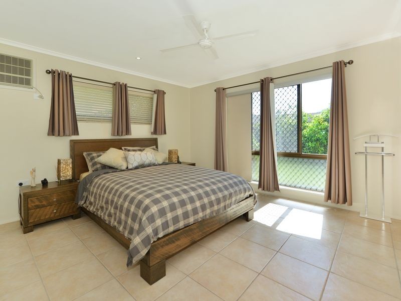 43 Brooks Street, Whitfield QLD 4870