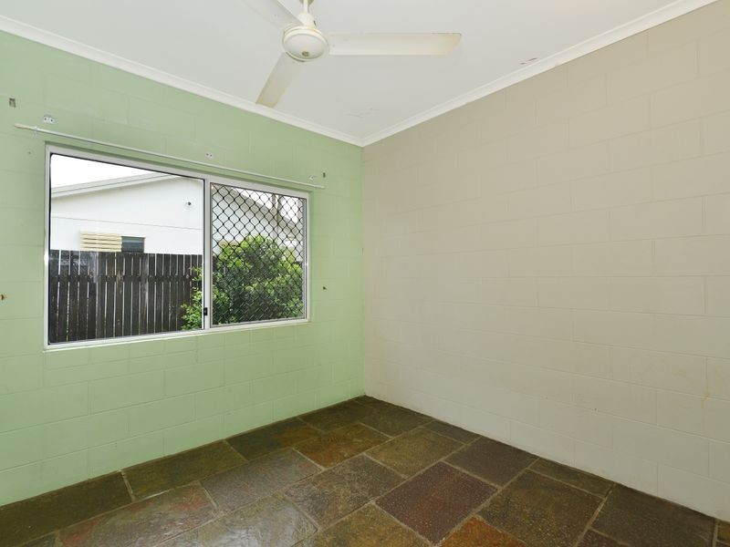 33 Cracknell Road, White Rock QLD 4868
