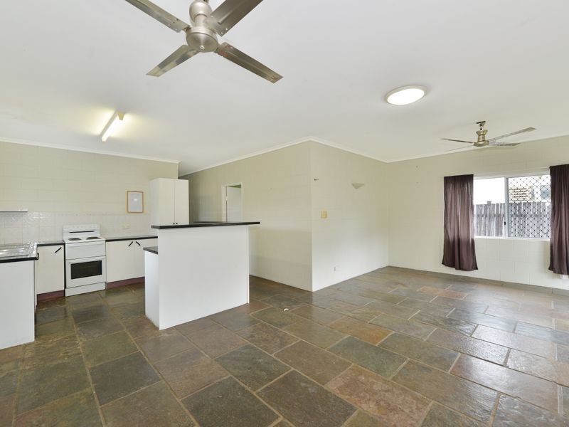 33 Cracknell Road, White Rock QLD 4868