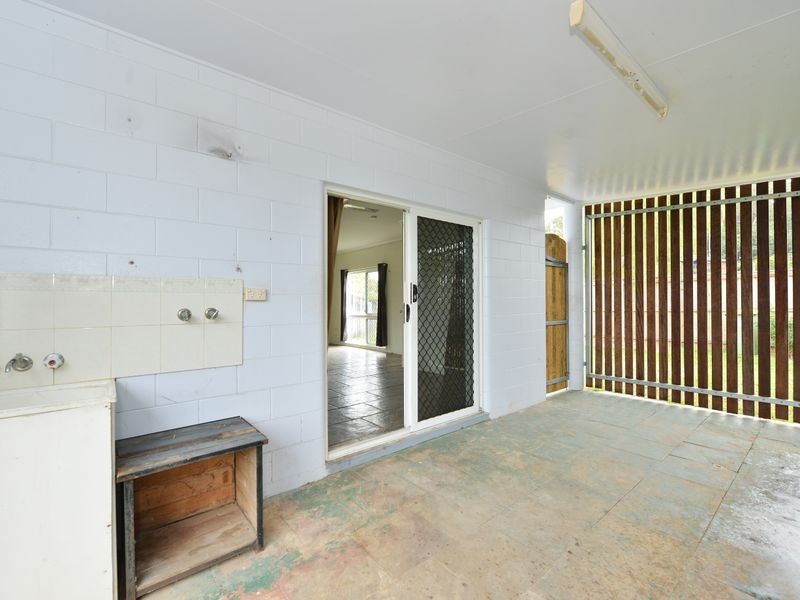 33 Cracknell Road, White Rock QLD 4868