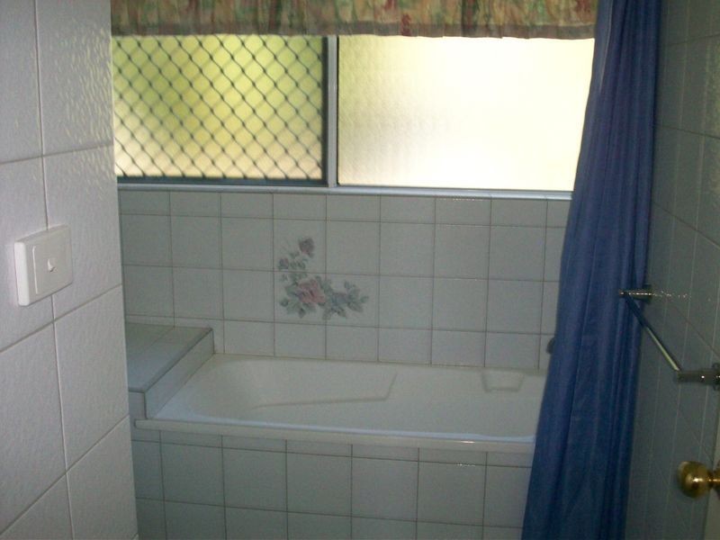 Mooroobool QLD 4870