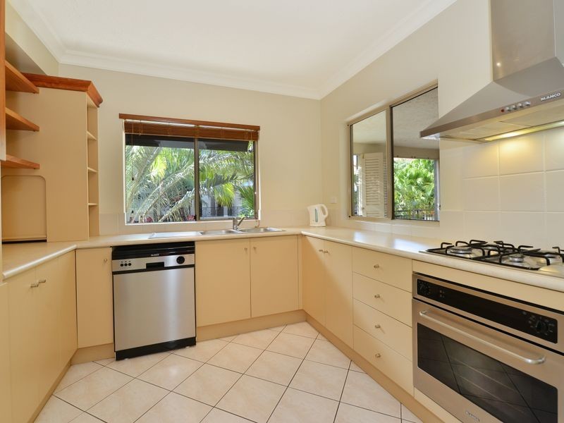 1312/2 Greenslopes Street, Cairns North QLD 4870
