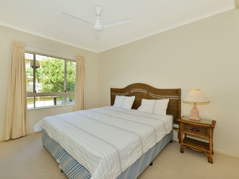 1312/2 Greenslopes Street, Cairns North QLD 4870