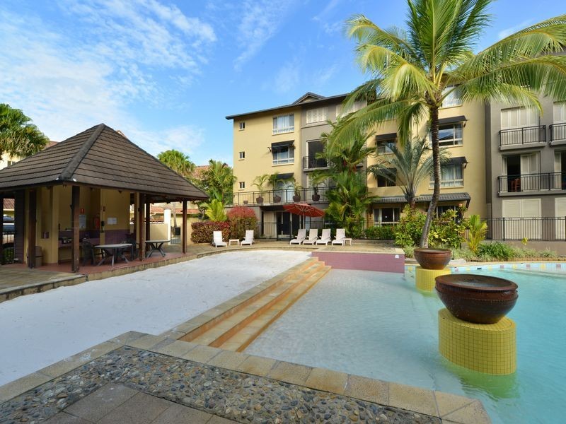 1312/2 Greenslopes Street, Cairns North QLD 4870