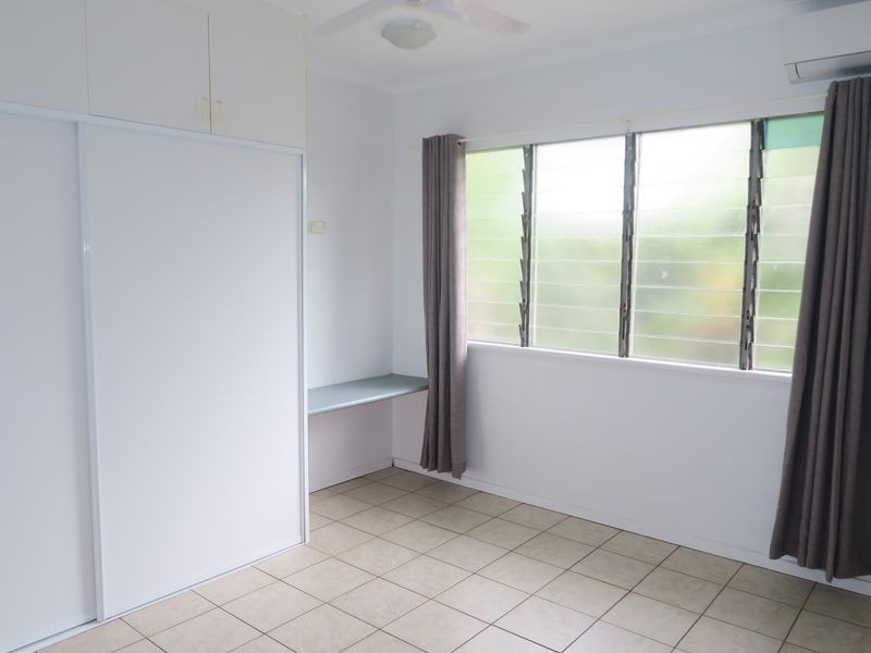 85 Machans Beach Road, Machans Beach QLD 4878