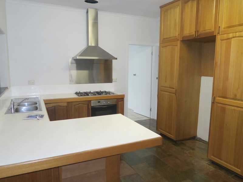 85 Machans Beach Road, Machans Beach QLD 4878