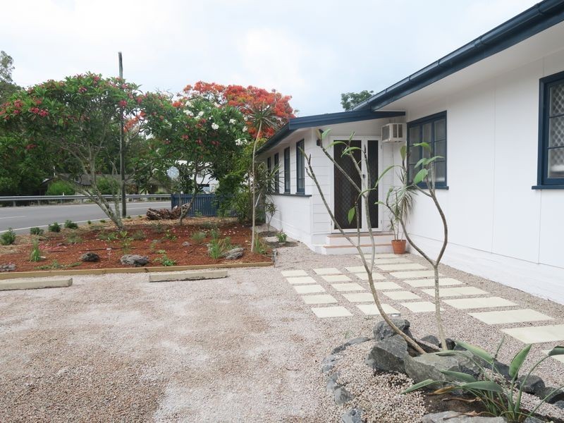 85 Machans Beach Road, Machans Beach QLD 4878