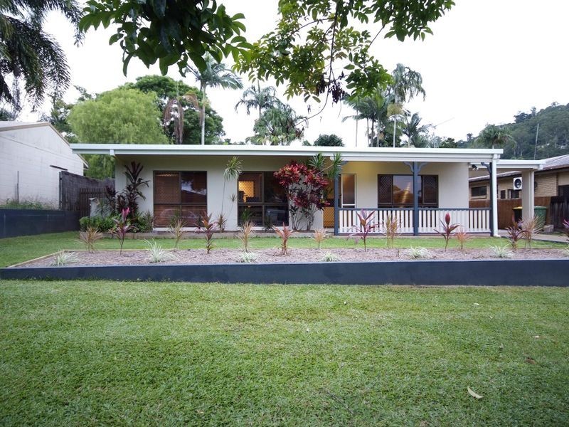 16 Di Savia Close, Whitfield QLD 4870