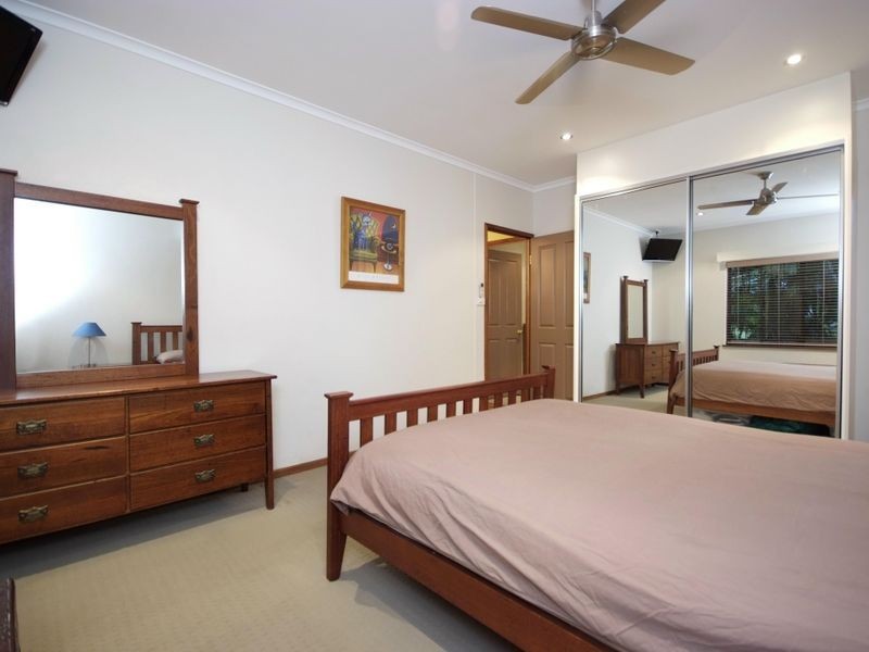 16 Di Savia Close, Whitfield QLD 4870