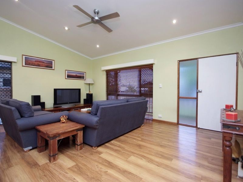 16 Di Savia Close, Whitfield QLD 4870