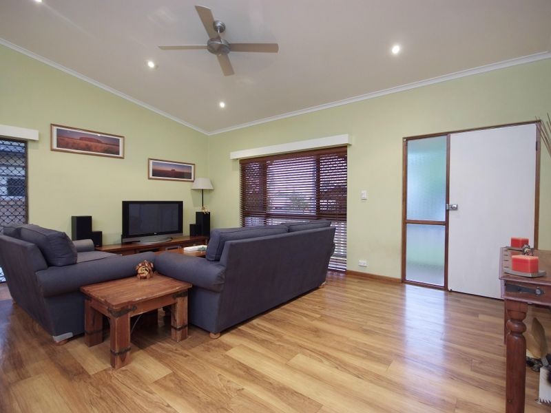 16 Di Savia Close, Whitfield QLD 4870