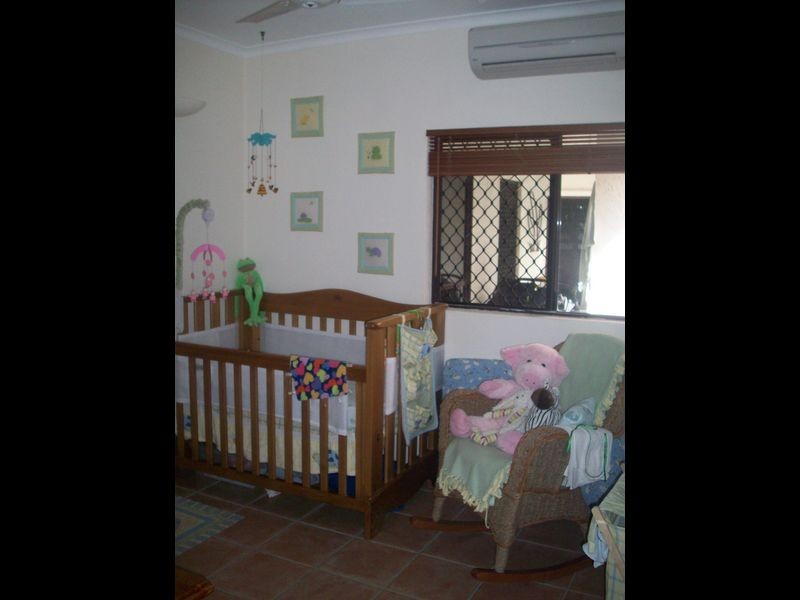 Holloways Beach QLD 4878