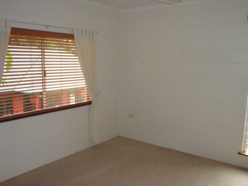 Whitfield QLD 4870