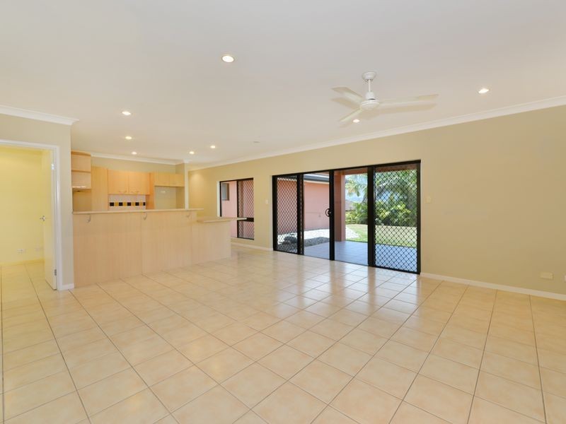 19 Findlay Street, Brinsmead QLD 4870