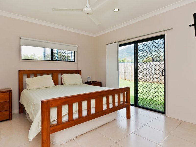 36 Norfolk Circuit, Redlynch QLD 4870