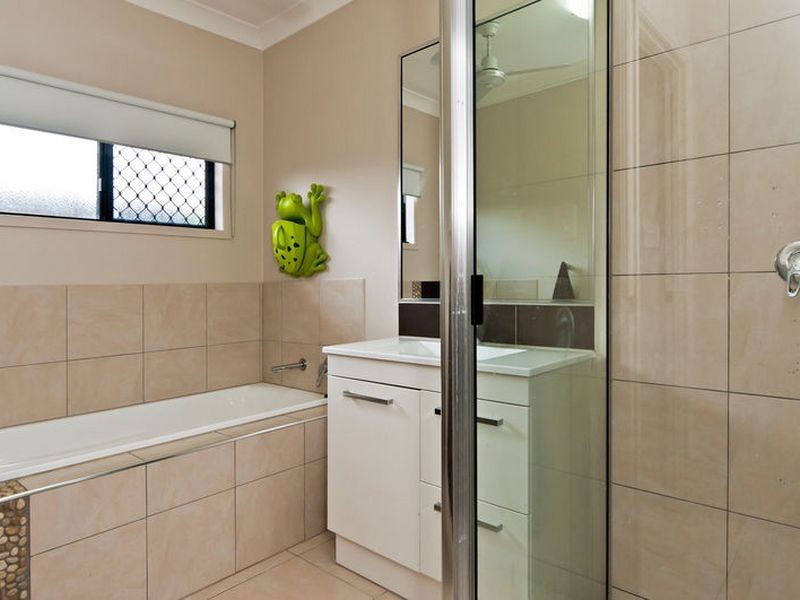 36 Norfolk Circuit, Redlynch QLD 4870