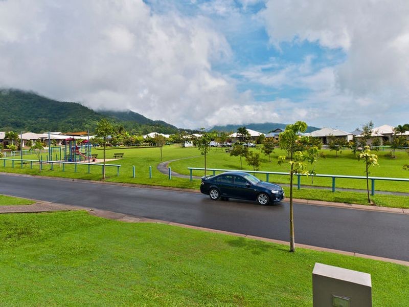 36 Norfolk Circuit, Redlynch QLD 4870