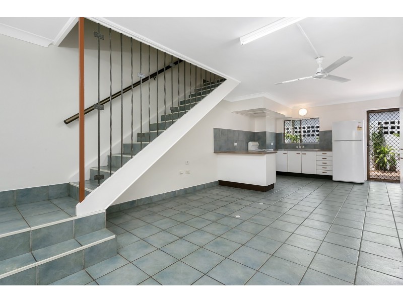 15/350 Sheridan Street, Cairns North QLD 4870