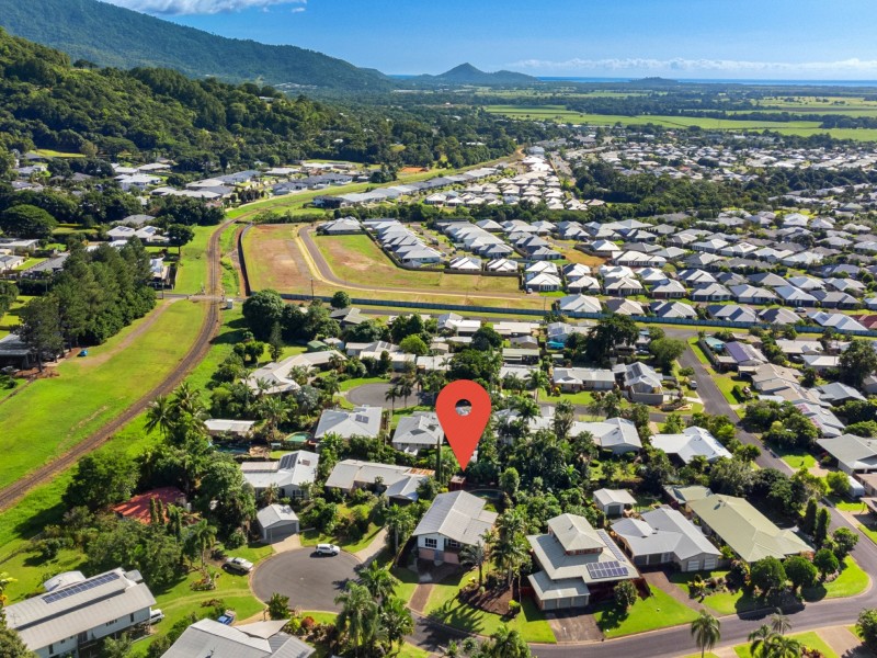 8 Bolwarra Close, Redlynch QLD 4870