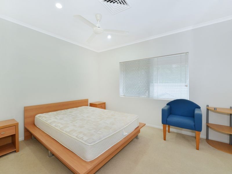 1/34 Lily Street, Cairns North QLD 4870