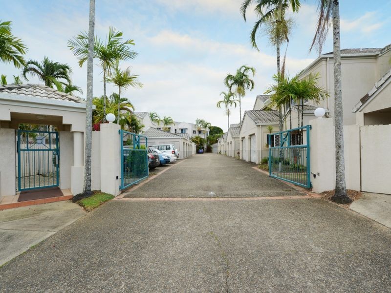 1/34 Lily Street, Cairns North QLD 4870